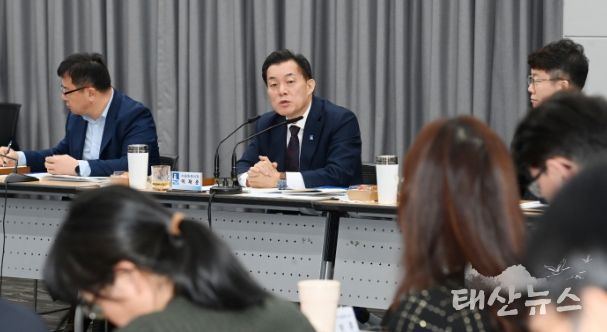 이재준 수원시장이 발언하고 있다.