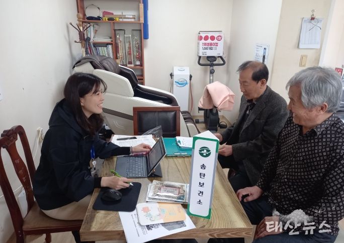 송탄치매안심센터, 찾아가는 경로당 치매 조기 검진 추진