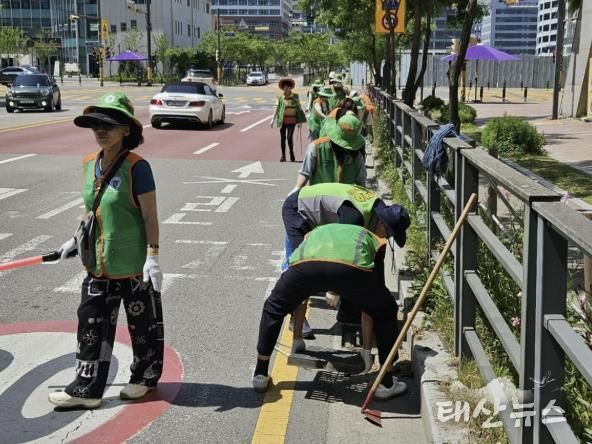 시흥시 배곧2동, 여름철 수해 예방 대비 우수관로 집중 청소