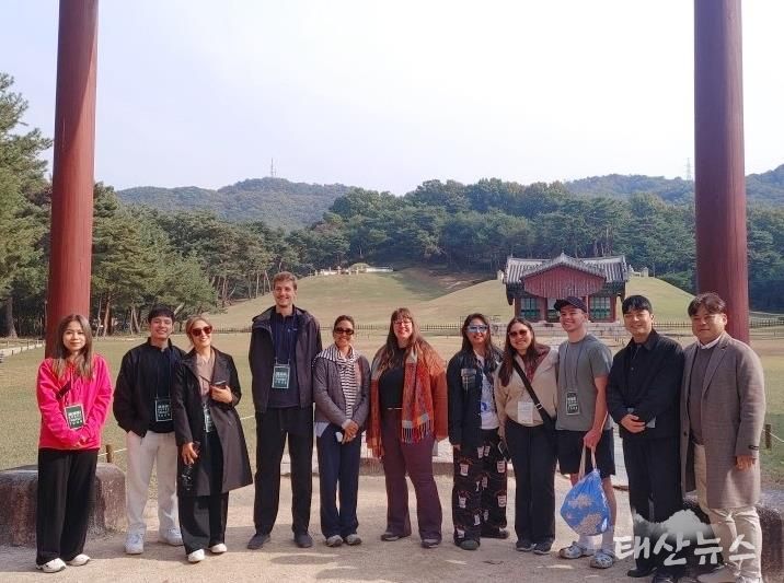 경기도의회 정동혁 의원, 외국인 관광객과 함께 '인천공항-고양 환승관광' 동행 점검