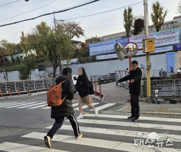 수원시 팔달구 행궁동 경기행복마을관리소, 등굣길 교통안전 지도 실시