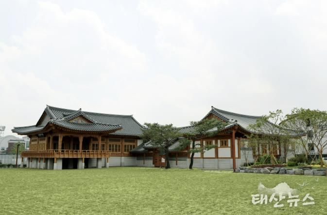 수원전통문화관 전경