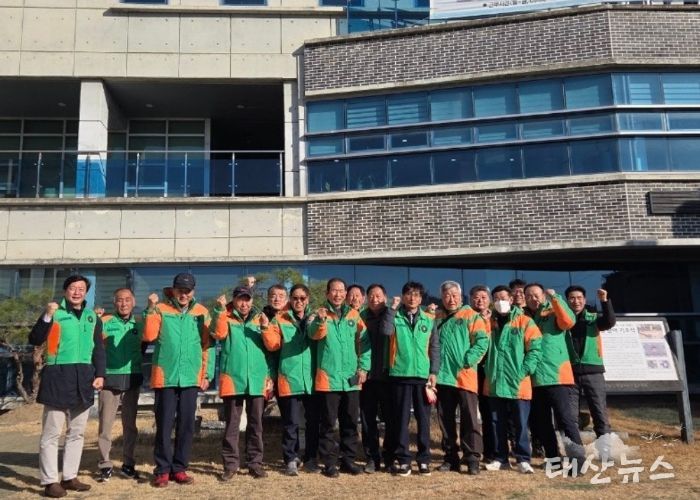 진위면 자율방재단, 겨울철 재난 대비 한파 쉼터 및 제설 적재함 점검